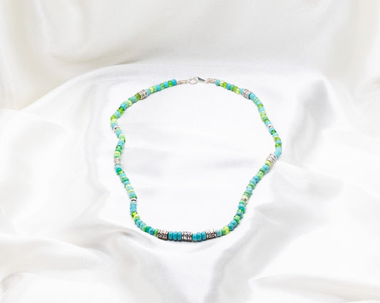 Necklace: Women's Mixed Turquoise Beads